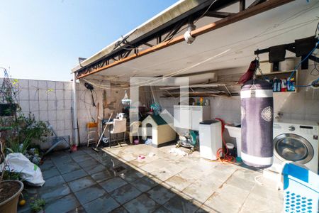 Casa à venda com 210m², 3 quartos e 2 vagasLavanderia