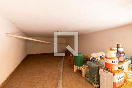 Casa à venda com 191m², 3 quartos e 4 vagasQuarto de serviço 