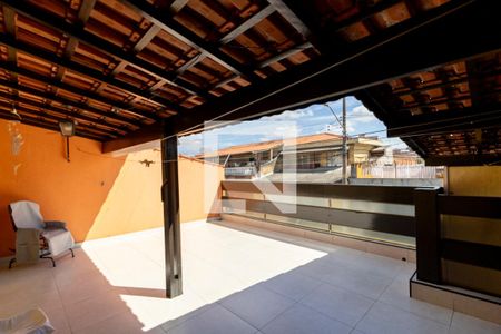 Casa à venda com 191m², 3 quartos e 4 vagasÁrea externa 