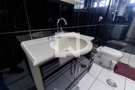 Casa à venda com 191m², 3 quartos e 4 vagasBanheiro 2