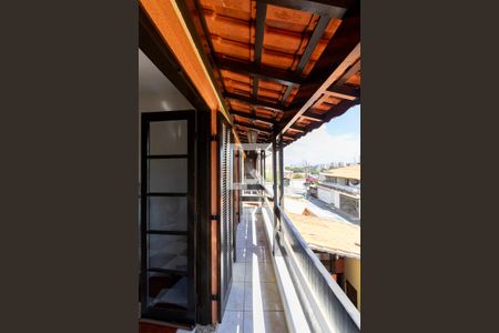 Casa à venda com 191m², 3 quartos e 4 vagasVaranda do quarto 