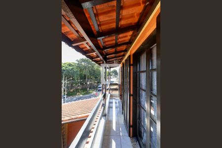 Casa à venda com 191m², 3 quartos e 4 vagasVaranda do quarto 