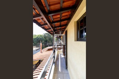Casa à venda com 191m², 3 quartos e 4 vagasVaranda do quarto 