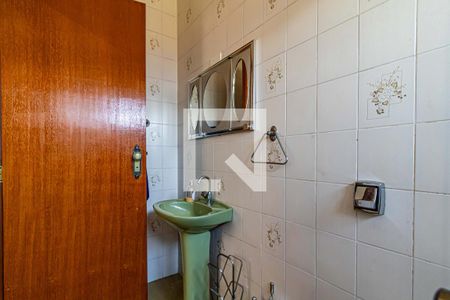 Casa para alugar com 450m², 4 quartos e 4 vagasBanheiro de serviço