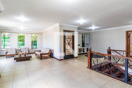 Sala de casa para alugar com 4 quartos, 450m² em Cidade São Francisco, São Paulo