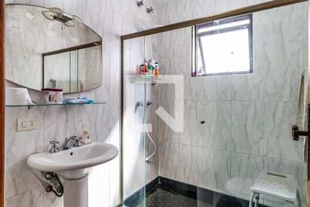 Casa para alugar com 450m², 4 quartos e 4 vagasBanheiro social