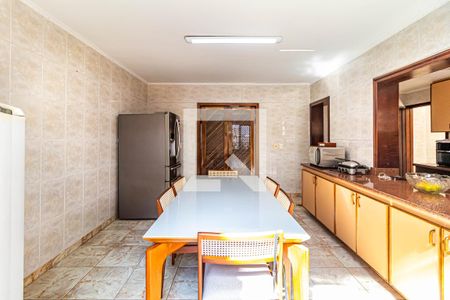 Casa para alugar com 450m², 4 quartos e 4 vagasCozinha