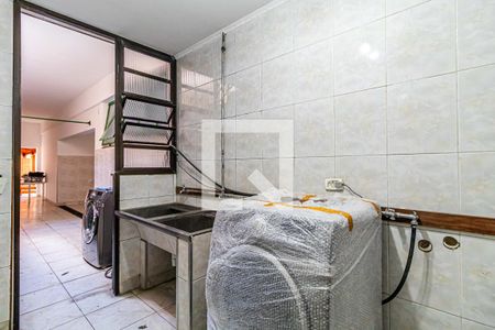 Casa para alugar com 450m², 4 quartos e 4 vagasLavanderia inferior