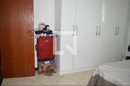 Quarto 1 de apartamento à venda com 3 quartos, 60m² em Chácara Contagem, Contagem