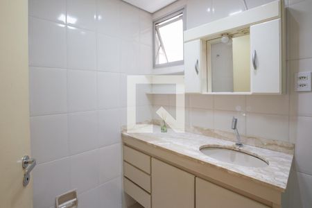 BANHEIRO de apartamento para alugar com 2 quartos, 56m² em Vila Pompéia, São Paulo