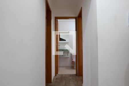 Corredor de apartamento para alugar com 2 quartos, 106m² em Parque São Vicente, Mauá