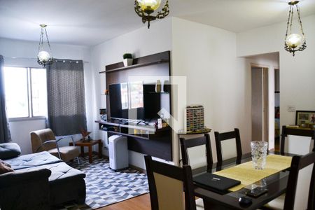 Apartamento à venda com 110m², 2 quartos e 1 vagaSala