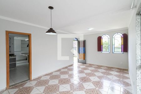Sala  de casa à venda com 3 quartos, 220m² em Alípio de Melo, Belo Horizonte