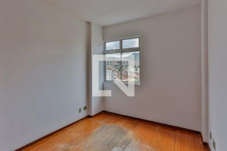 Quarto 1 de apartamento para alugar com 3 quartos, 70m² em Santa Efigênia, Belo Horizonte