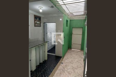 Casa à venda com 212m², 2 quartos e 2 vagas