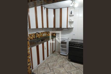 Casa à venda com 212m², 2 quartos e 2 vagas