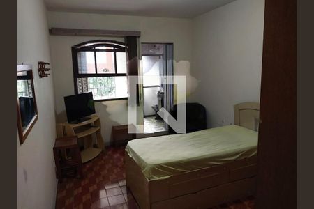 Casa à venda com 212m², 2 quartos e 2 vagas