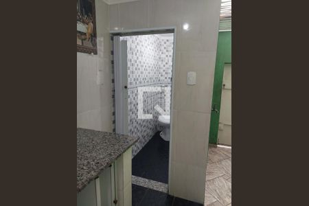 Casa à venda com 212m², 2 quartos e 2 vagas