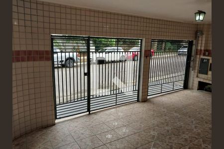 Casa à venda com 212m², 2 quartos e 2 vagas