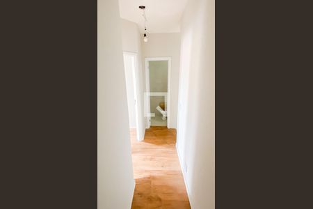 Casa de condomínio à venda com 100m², 2 quartos e 2 vagasCorredor