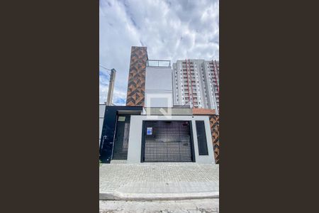 Casa de condomínio à venda com 100m², 2 quartos e 2 vagasFachada