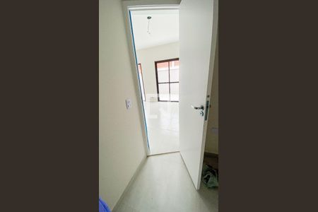 Lavabo de casa de condomínio à venda com 2 quartos, 100m² em Vila Humaita, Santo André