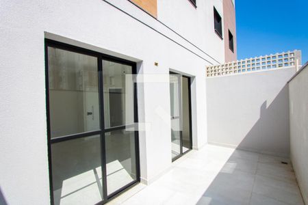 Área externa da Sala/Cozinha de casa à venda com 2 quartos, 100m² em Vila Humaita, Santo André