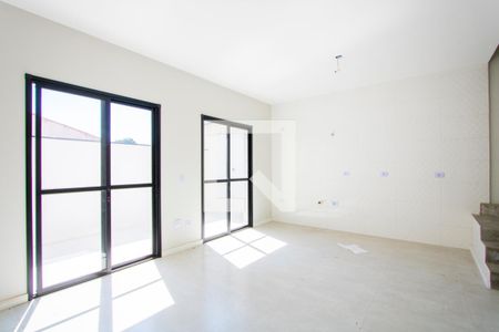 Sala/Cozinha de casa à venda com 2 quartos, 100m² em Vila Humaita, Santo André