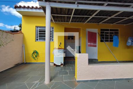 Casa à venda com 258m², 3 quartos e 1 vagaQuintal