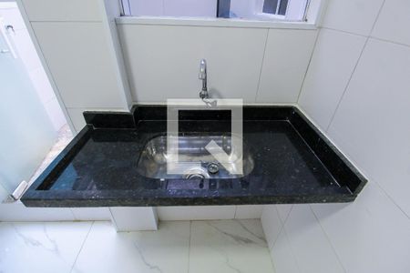 Apartamento à venda com 72m², 2 quartos e sem vaga Apartamento à venda com 72m², 2 quartos e sem vagaCozinha