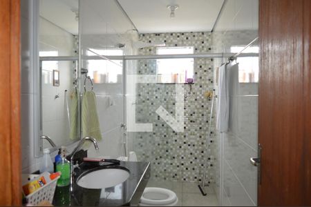 Apartamento para alugar com 65m², 2 quartos e sem vagaBanheiro