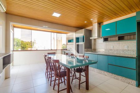 Apartamento à venda com 123m², 4 quartos e 1 vagaCozinha