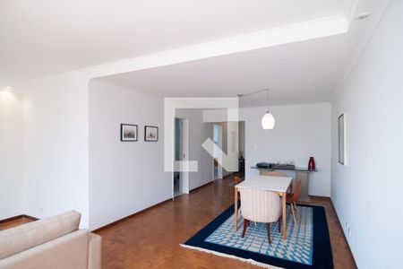 Apartamento à venda com 105m², 2 quartos e 2 vagas Apartamento à venda com 105m², 2 quartos e 2 vagasSala