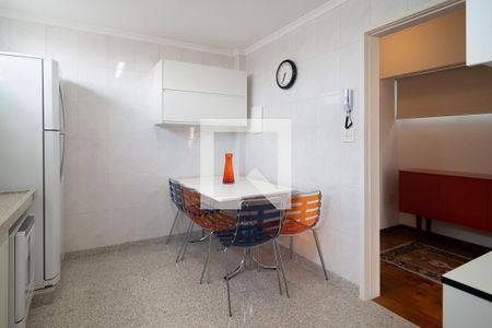 Apartamento à venda com 105m², 2 quartos e 2 vagas Apartamento à venda com 105m², 2 quartos e 2 vagasCozinha