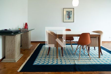 Apartamento à venda com 105m², 2 quartos e 2 vagas Apartamento à venda com 105m², 2 quartos e 2 vagasSala