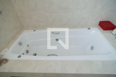 Apartamento à venda com 105m², 2 quartos e 2 vagas Apartamento à venda com 105m², 2 quartos e 2 vagasBanheiro Quarto 2 - Suíte