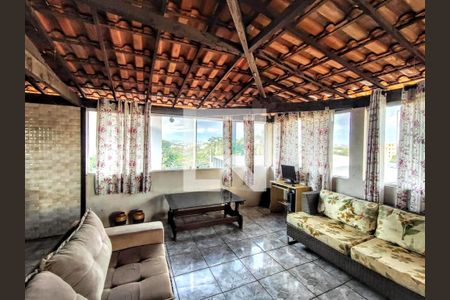 Casa à venda com 455m², 7 quartos e 2 vagas Casa à venda com 455m², 7 quartos e 2 vagasÁrea comum