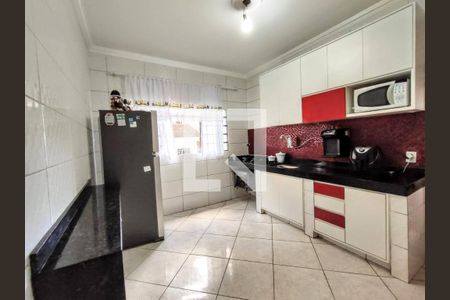 Casa à venda com 455m², 7 quartos e 2 vagas Casa à venda com 455m², 7 quartos e 2 vagasCozinha