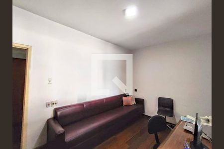 Casa à venda com 455m², 7 quartos e 2 vagas Casa à venda com 455m², 7 quartos e 2 vagasEscritório