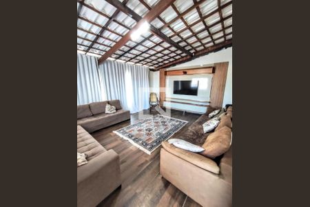 Casa à venda com 455m², 7 quartos e 2 vagas Casa à venda com 455m², 7 quartos e 2 vagasSala 2