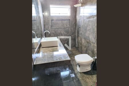 Casa à venda com 455m², 7 quartos e 2 vagas Casa à venda com 455m², 7 quartos e 2 vagasBanheiro 1