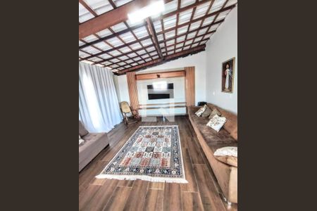 Casa à venda com 455m², 7 quartos e 2 vagas Casa à venda com 455m², 7 quartos e 2 vagasSala 2