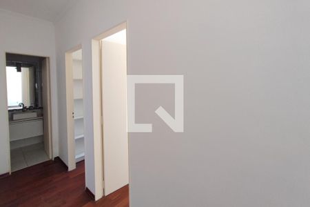 Corredor Quartos de apartamento à venda com 2 quartos, 68m² em Jardim Paulicéia, Campinas
