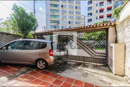 Casa à venda com 220m², 3 quartos e 3 vagasGaragem
