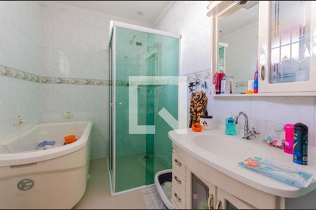 Casa à venda com 220m², 3 quartos e 3 vagasBanheiro da Suíte