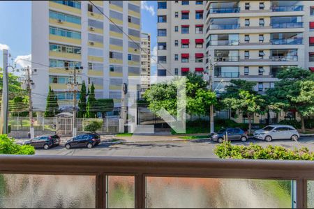 Casa à venda com 220m², 3 quartos e 3 vagasVaranda do Quarto 2