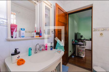 Casa à venda com 220m², 3 quartos e 3 vagasBanheiro da Suíte