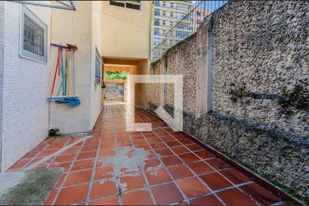 Casa à venda com 220m², 3 quartos e 3 vagasQuintal