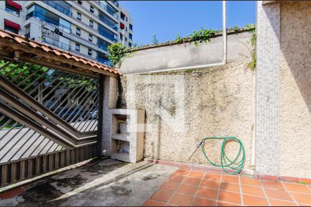 Casa à venda com 220m², 3 quartos e 3 vagasGaragem