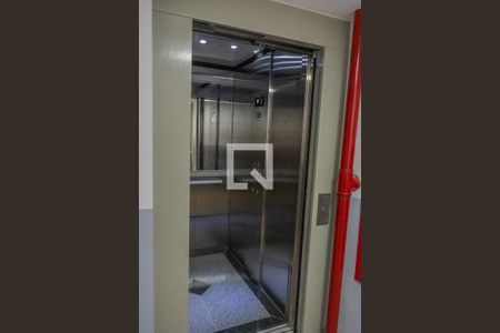 Studio à venda com 29m², 1 quarto e sem vagaElevador